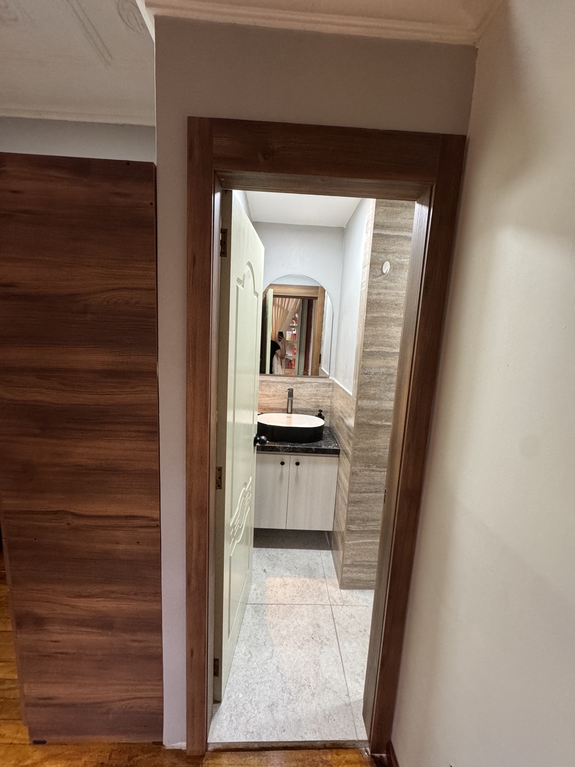 Bathroom entrance from the bedroom